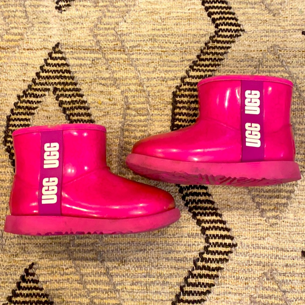 Ugg girl size 13